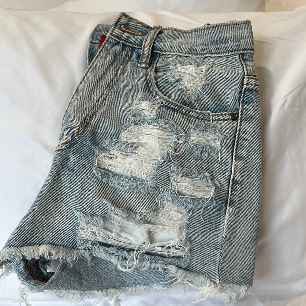 Signature8, Ripped Denim Short, Size Small (4-6)